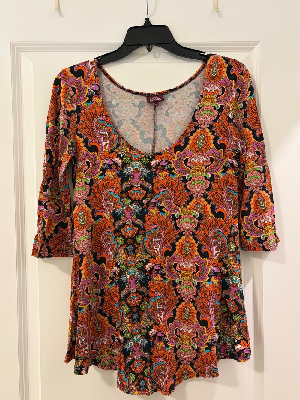 Salaam Women's Scoop Neck Paisley Tunic Top